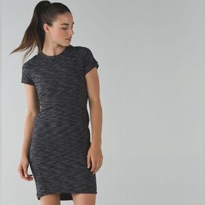 LULULEMON Dress Heathered Black Spacedye Slim-Fit Size 2